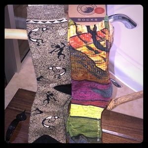 ** 2 PAIRS UNISEX HIKING SOCKS SIZE S/M**